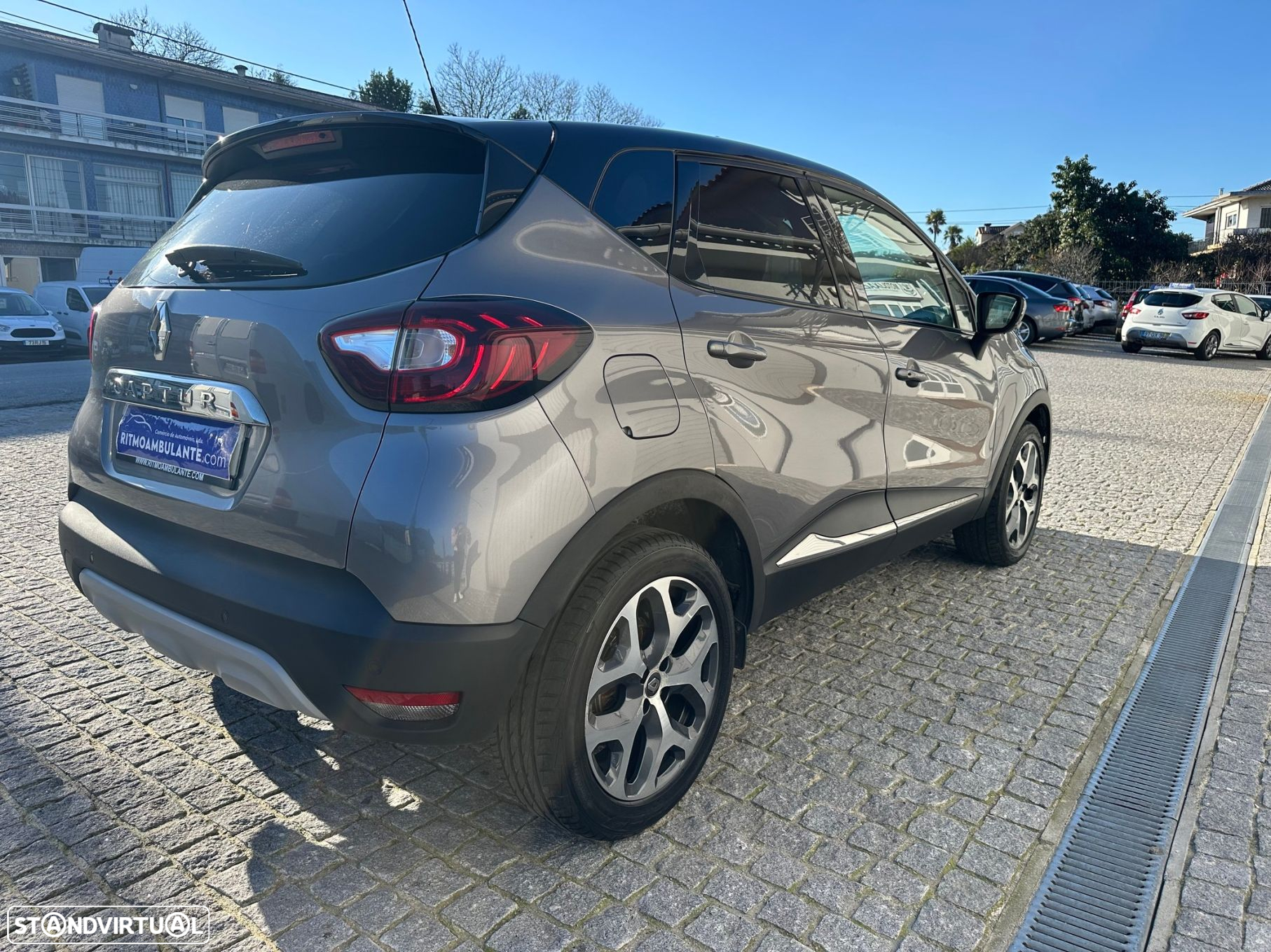 Renault Captur 1.5 dCi Exclusive - 4