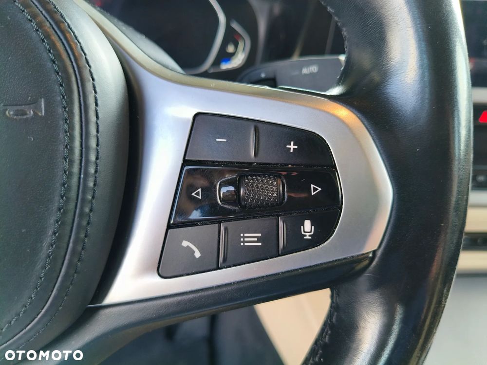 BMW Seria 3 318i - 17