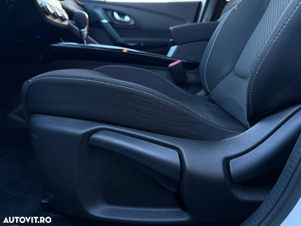 Renault Kadjar BLUE dCi 115 EDC INTENS - 20