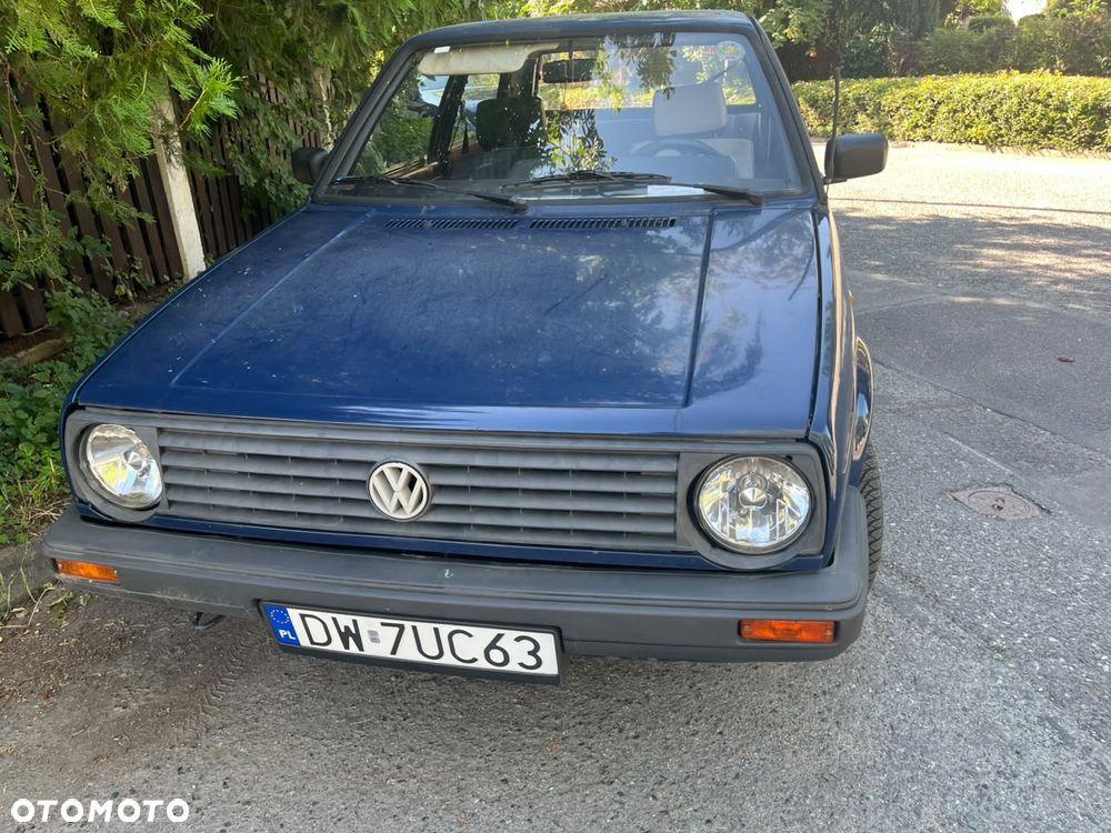 Volkswagen Golf - 1