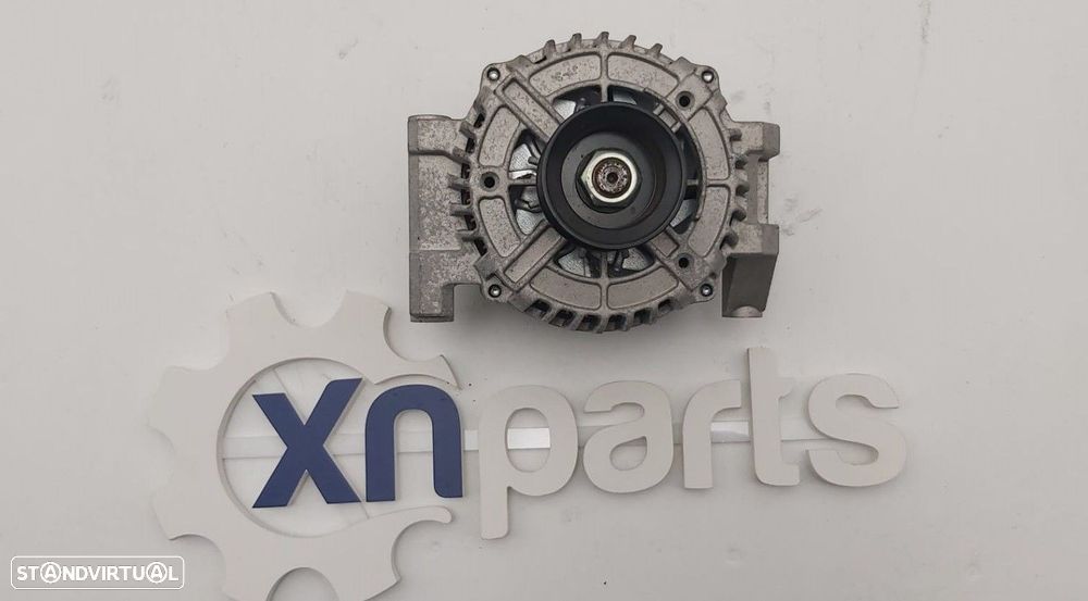 Alternador Usado OPEL ASTRA J (P10) 1.6 CDTi REF. 42418276 MOTOR B16DTL - 1