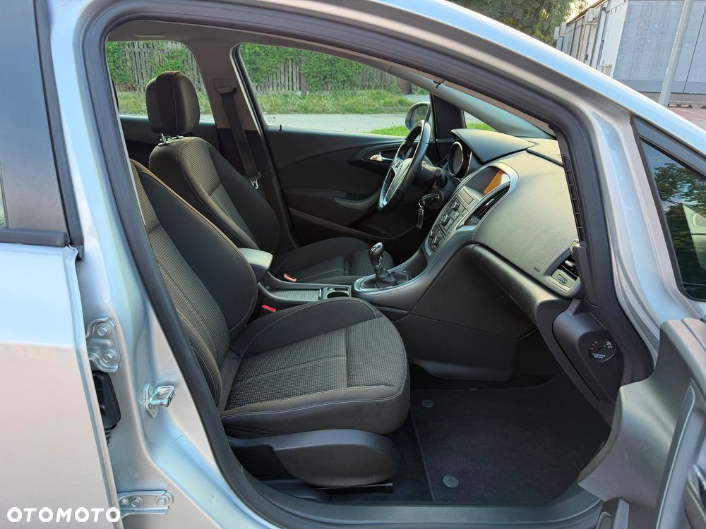 Opel Astra - 33