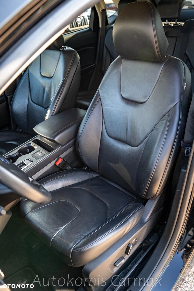 Ford Edge - 15