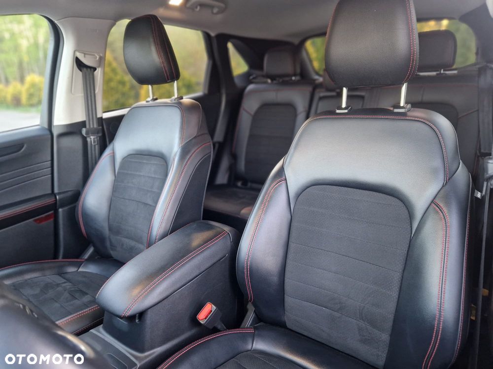 Ford Escape 2.0 EcoBoost AWD Titanium - 15