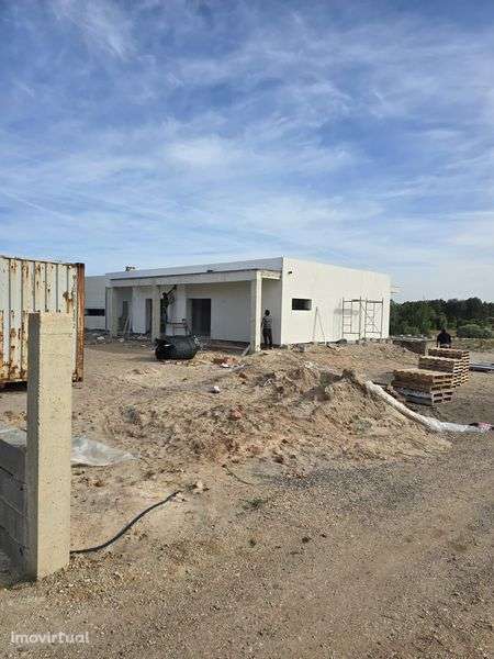 Imóvel de Luxo com Espaço Exterior e Privacidade Total - Grande imagem: 5/12