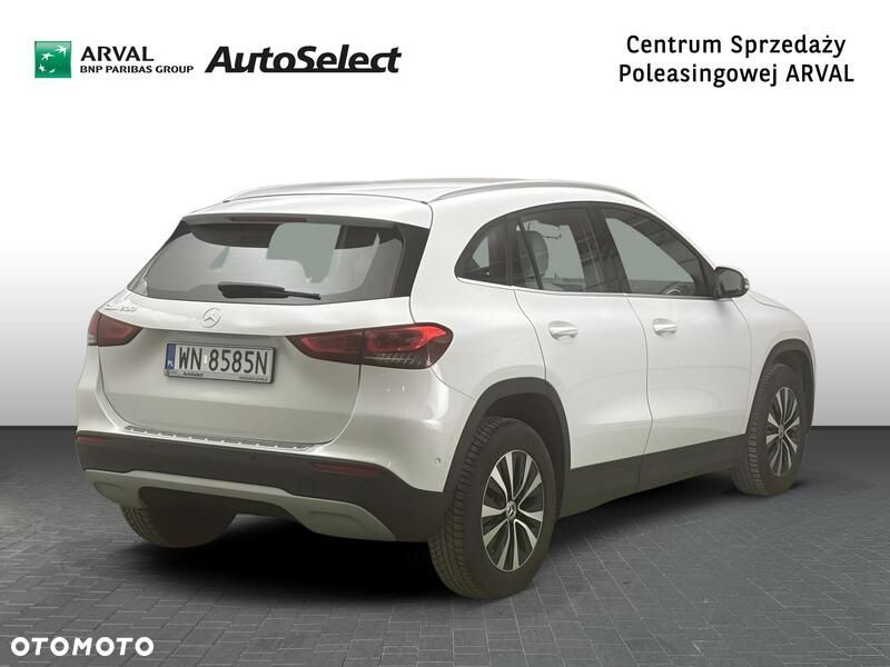 Mercedes-Benz GLA 200 Style - 6