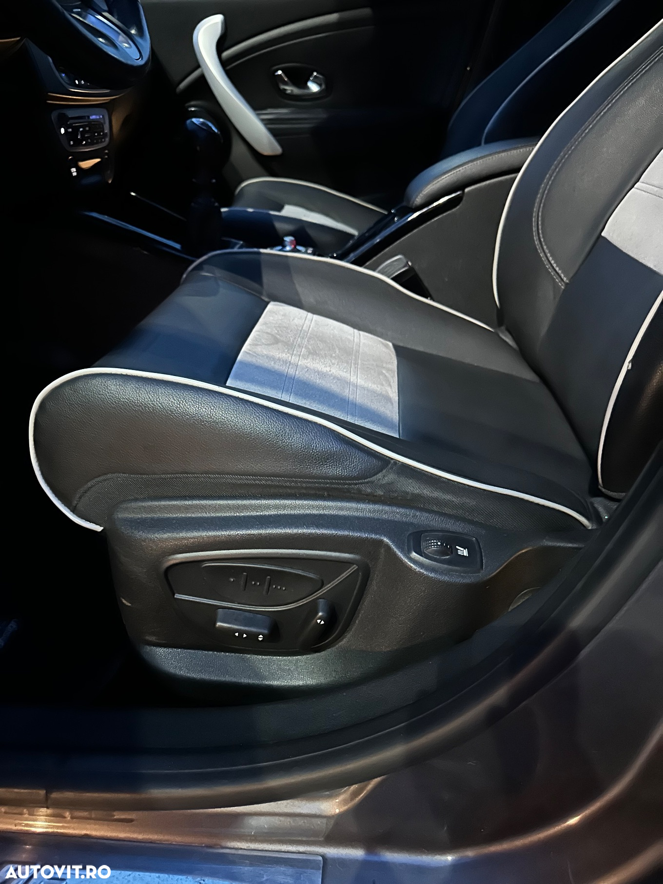 Renault Megane ENERGY dCi 110 Start & Stop Bose Edition - 14