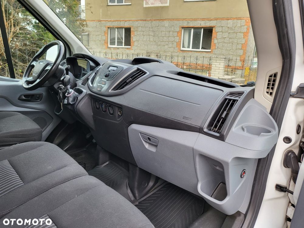 Ford Transit - 19