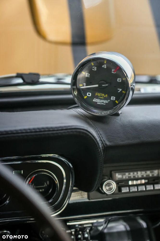 Ford Mustang - 24