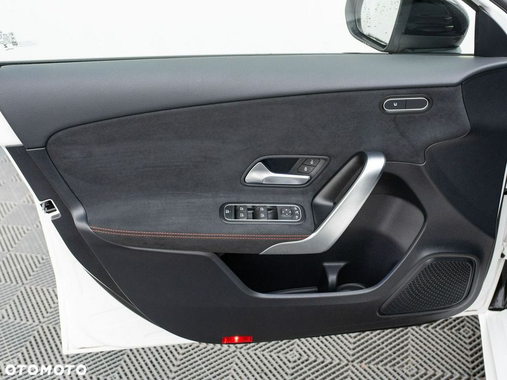 Mercedes-Benz Klasa A 200 AMG Line 7G-DCT - 11