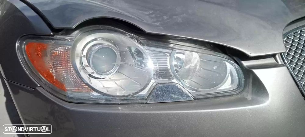 PARA-CHOQUES FRONTAL JAGUAR XF 2010 - - 3