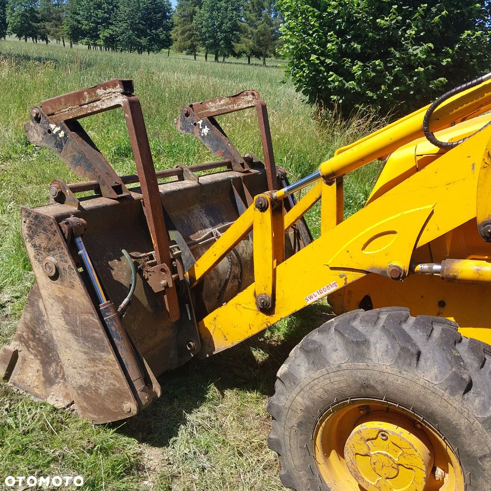 JCB 3CX - 16