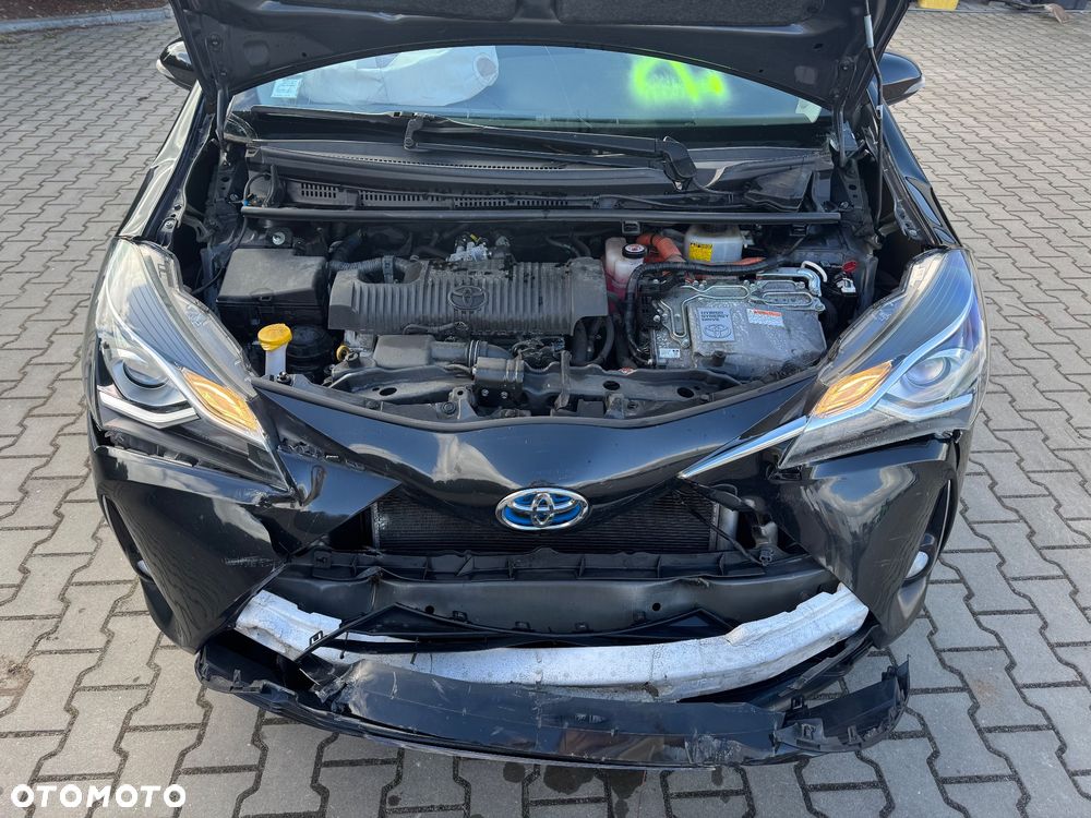 Toyota Yaris Hybrid 100 Life - 18