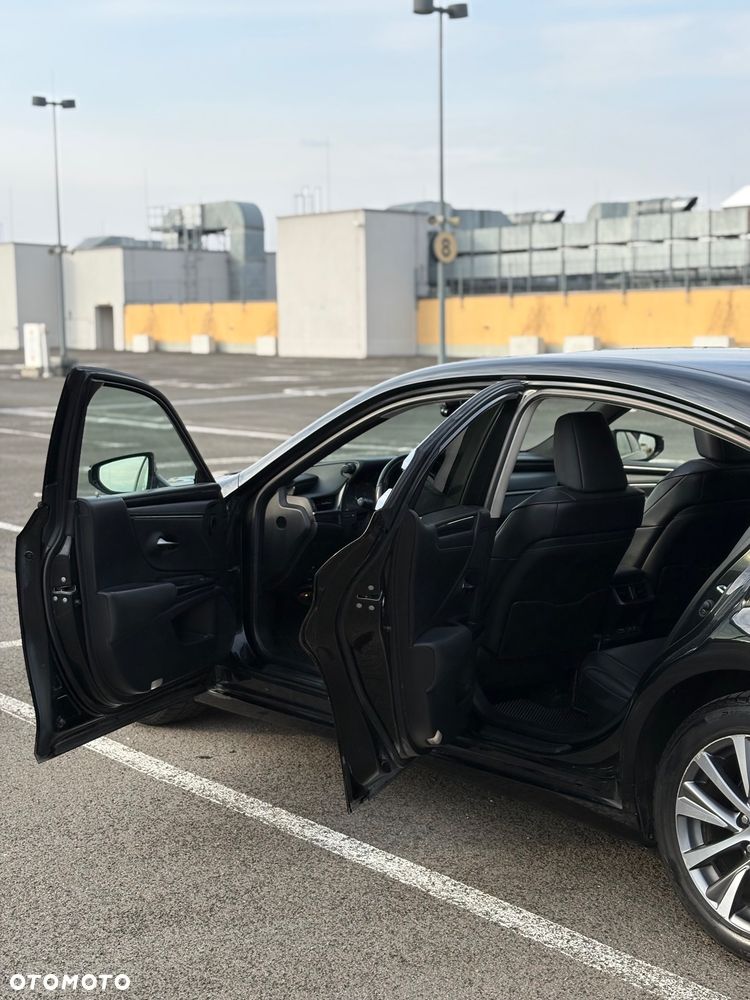 Lexus ES - 12