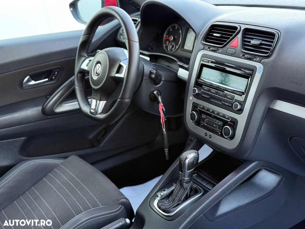 Volkswagen Scirocco 2.0 TDI DSG Blue Motion Technologie Team - 4