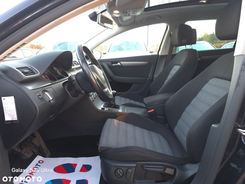 Volkswagen Passat - 24