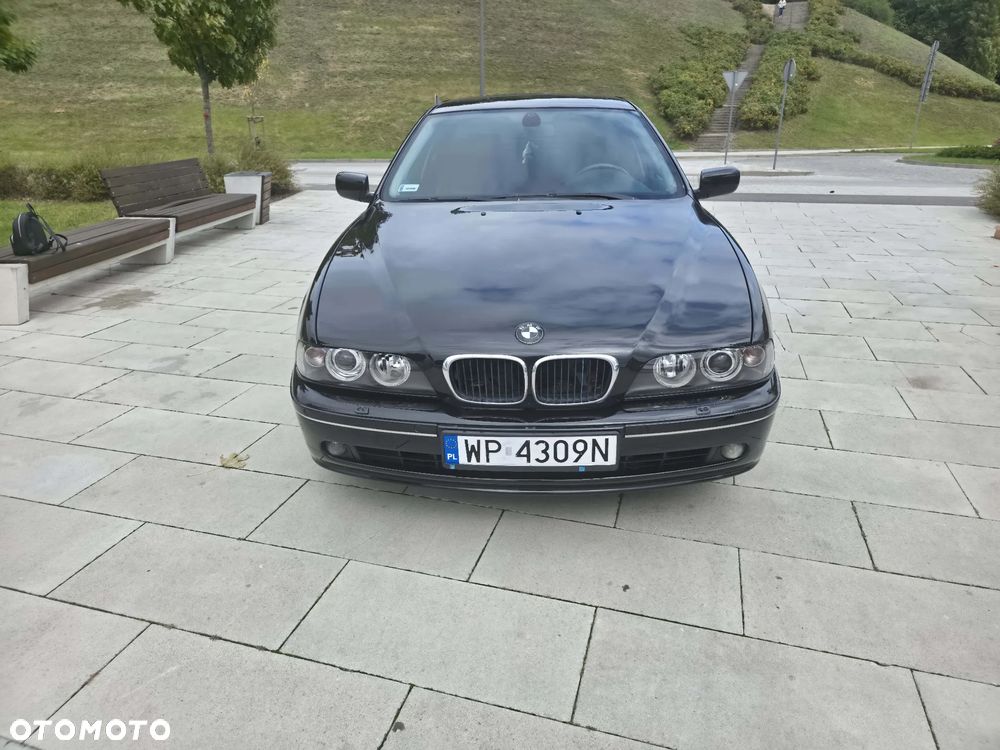BMW Seria 5 525i - 2