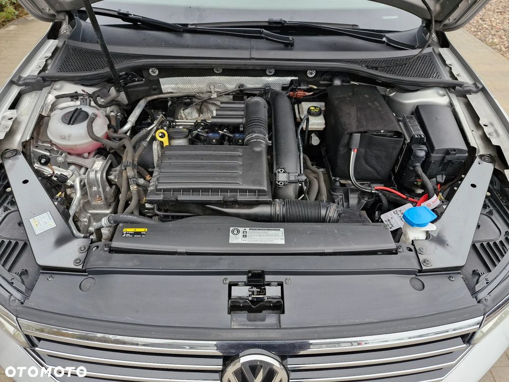 Volkswagen Passat 1.4 TSI ACT (BlueMotion Technology) DSG Highline - 24