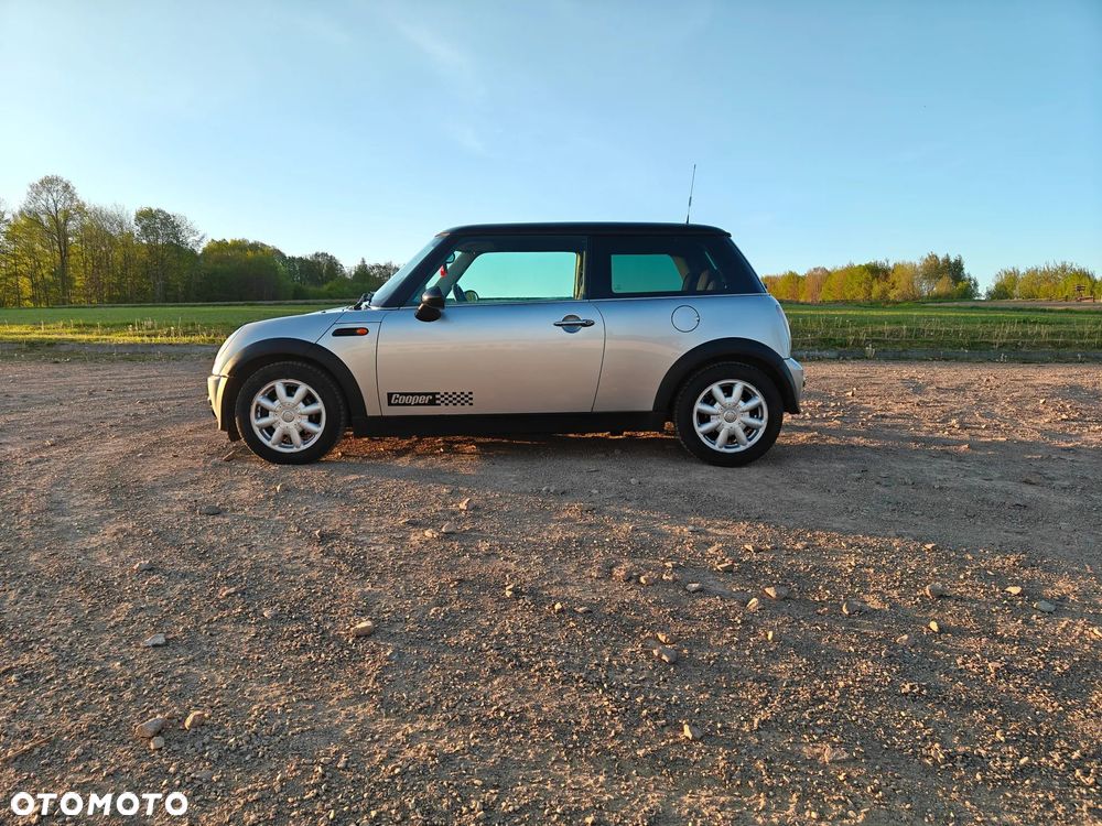 MINI Cooper Standard - 32