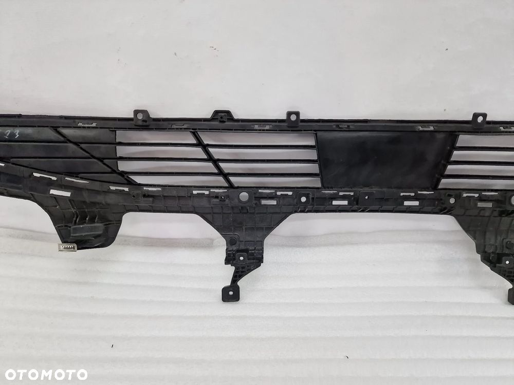 HYUNDAI TUCSON IV 20- KRATKA ŚRODKOWA ZDERZAKA PRZEDNIEGO PRZÓD POD RADAR , NR 86531-N7010 , NR AUKCJI KR437 - 11