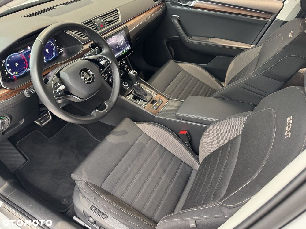Skoda Superb 2.0 TDI SCR 4x4 Scout DSG - 11