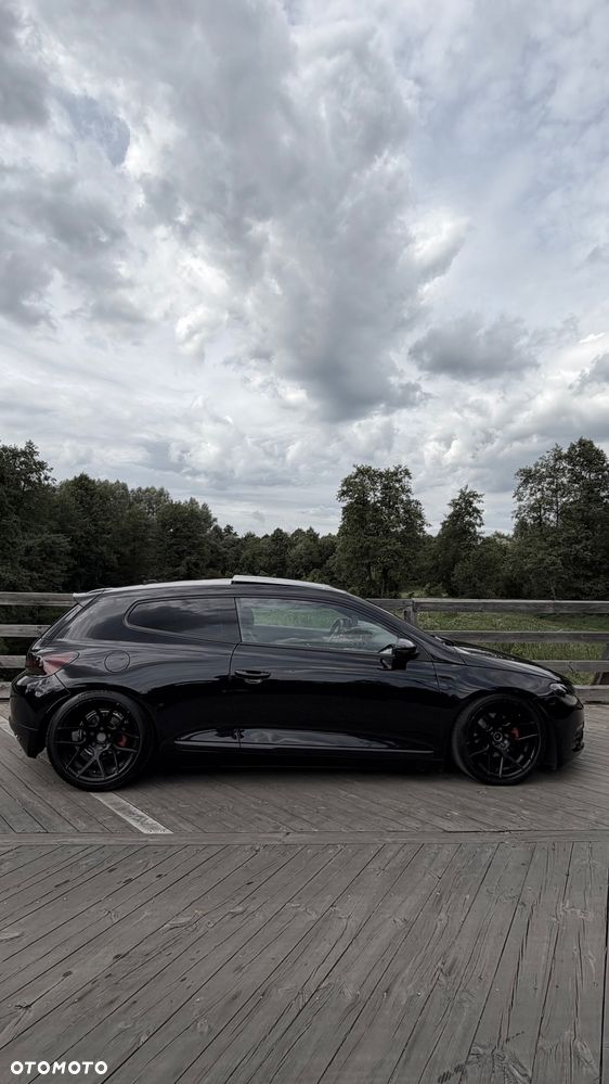 Volkswagen Scirocco 2.0 TDI DSG - 2