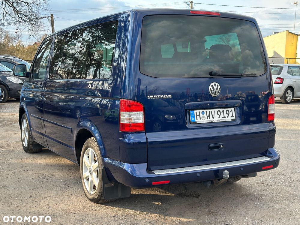 Volkswagen Multivan - 12