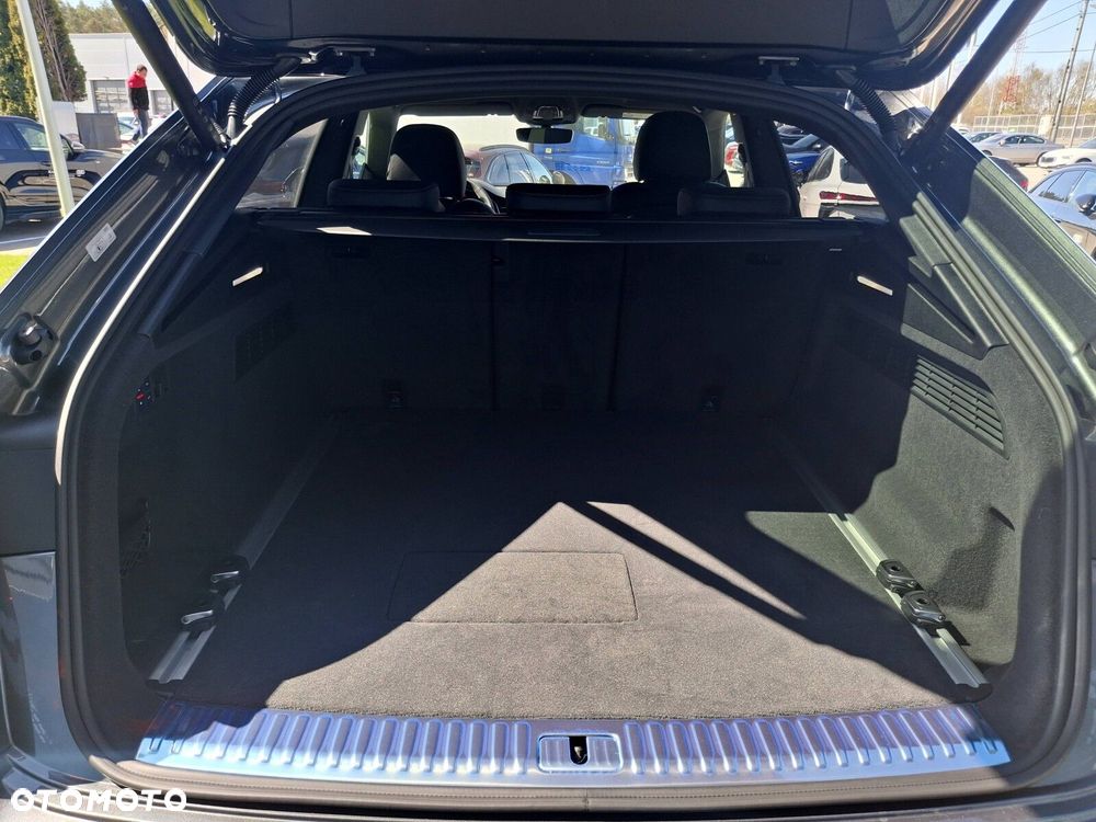 Audi Q8 - 14