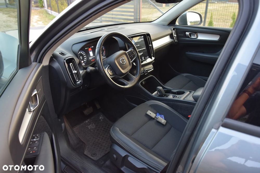 Volvo XC 40 T4 Geartronic Momentum - 11