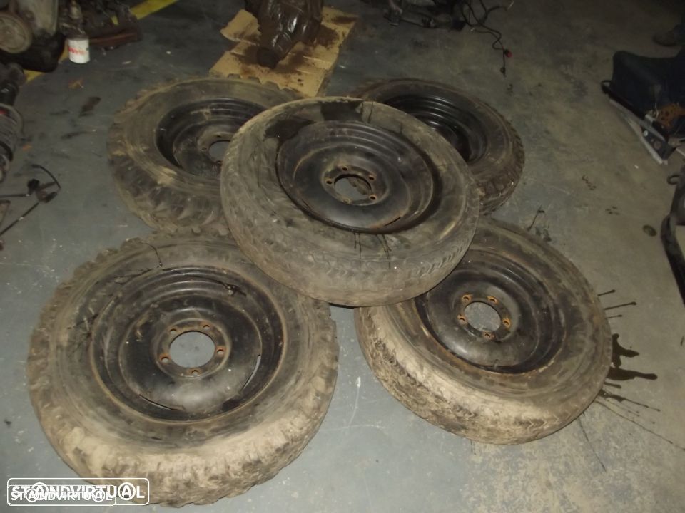 portaro jipe 5 jantes c/pneus - 1