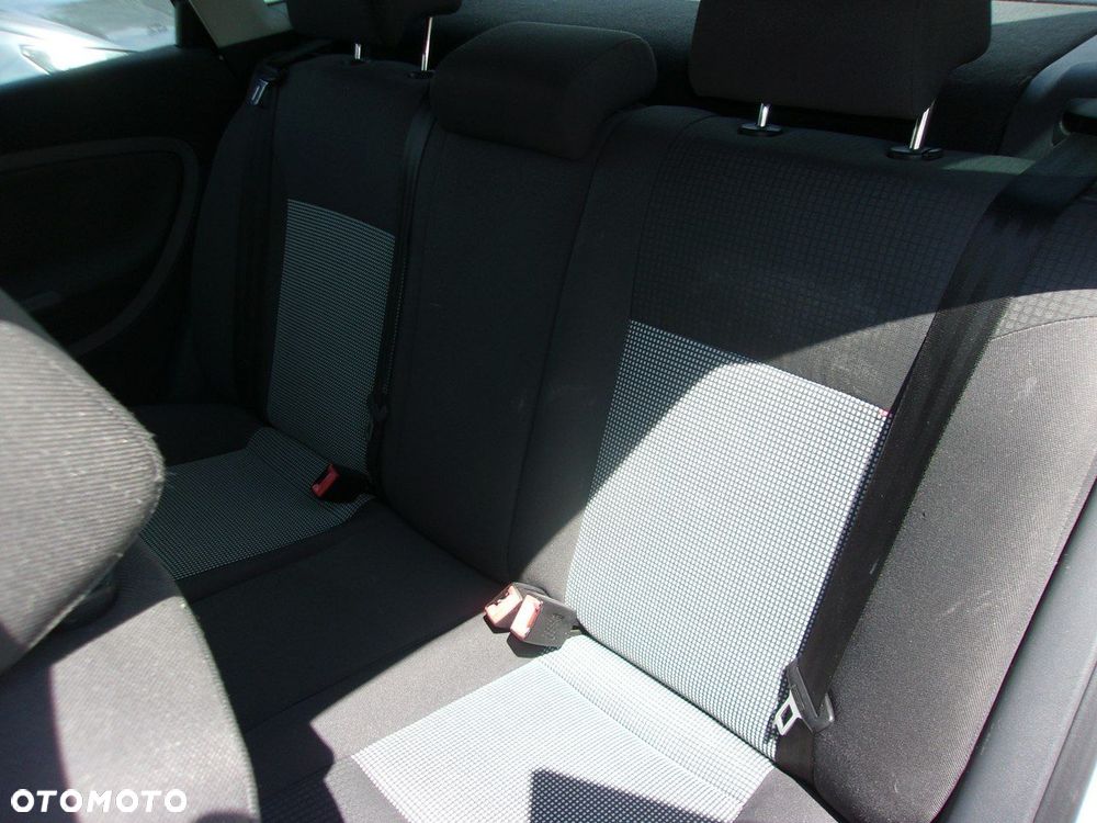 Seat Ibiza 1.4 16V Stylance - 24