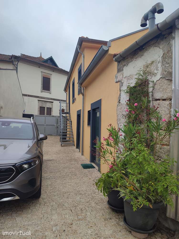 4 casas com tipologias T1, em terreno de  692m2,  à Marina do Freixo - Grande imagem: 4/51