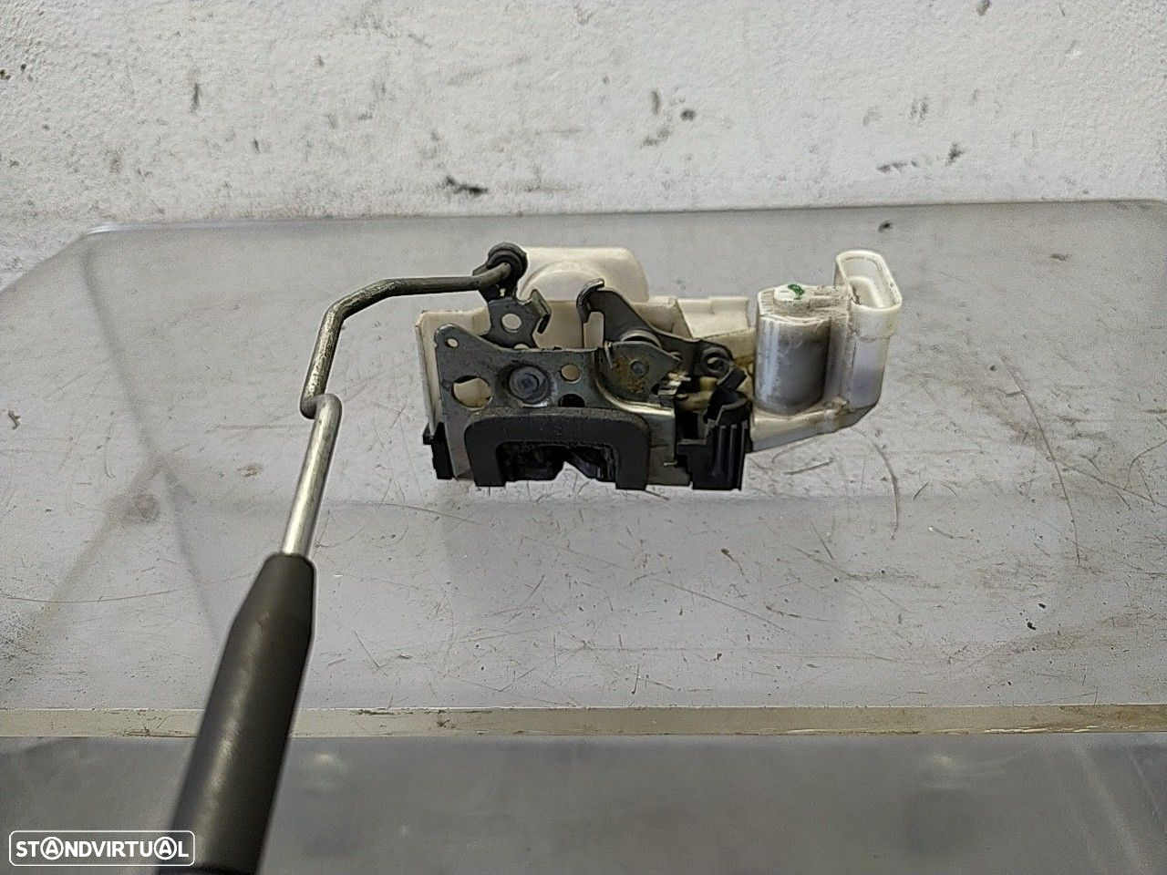 Fecho Porta  Fte Esq Fiat Punto (188_) - 4