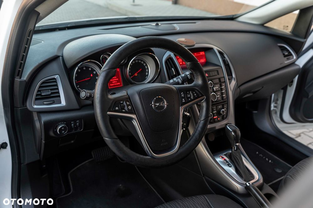 Opel Astra 1.4 Turbo Automatik Cosmo - 22