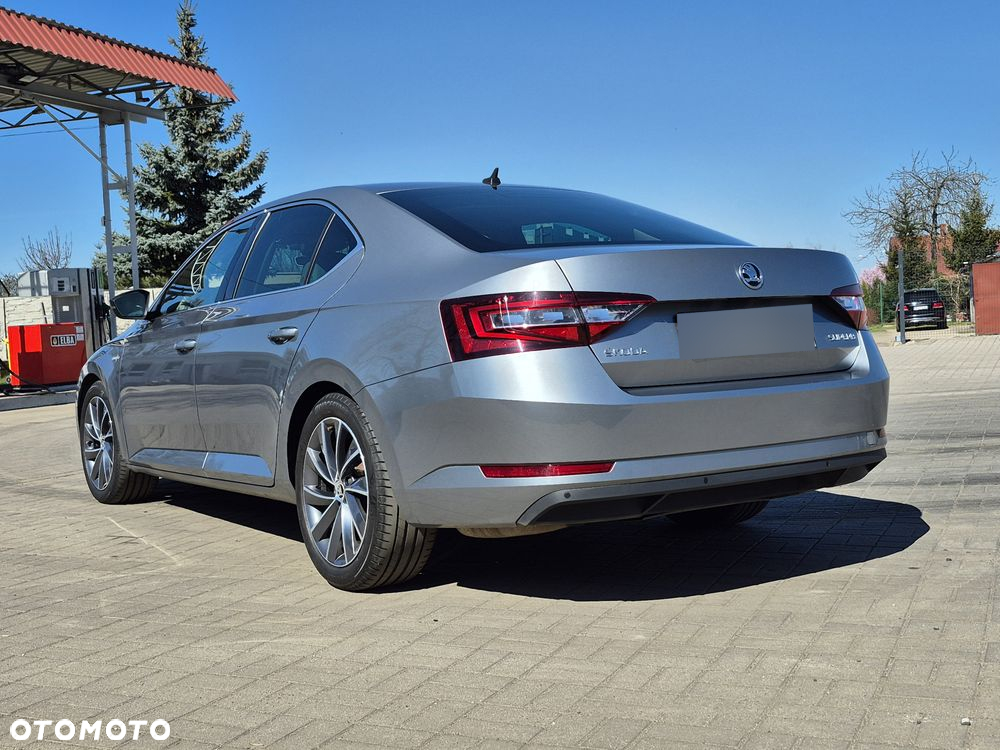 Skoda Superb 2.0 TDI L&K DSG - 5