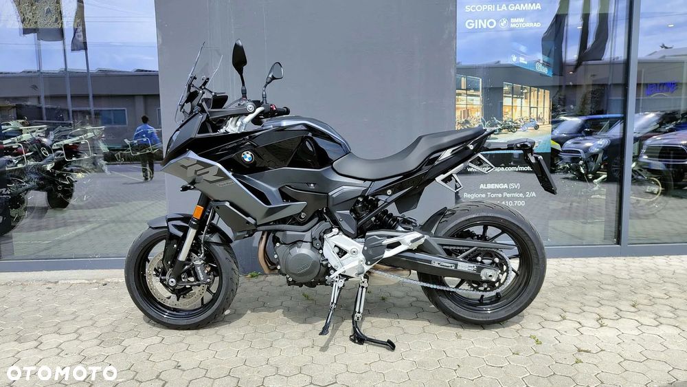 BMW XR - 1