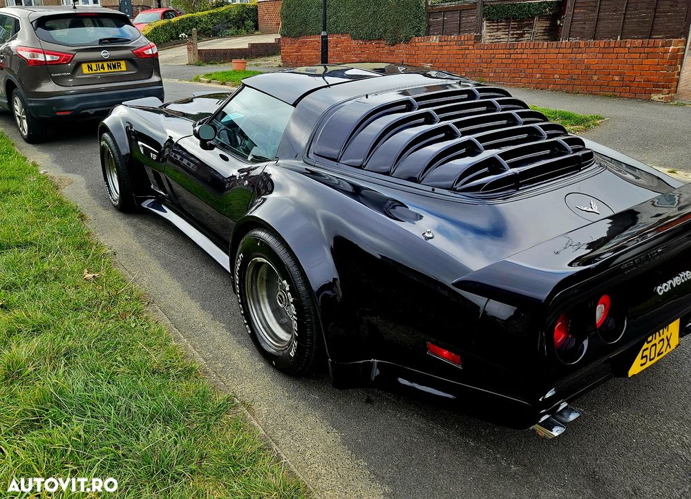 Chevrolet Corvette - 2