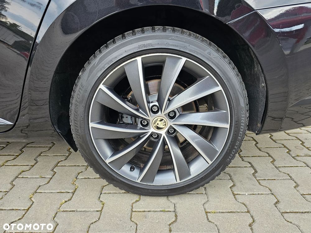 Skoda Superb 2.0 TDI 4x4 DSG SportLine - 30