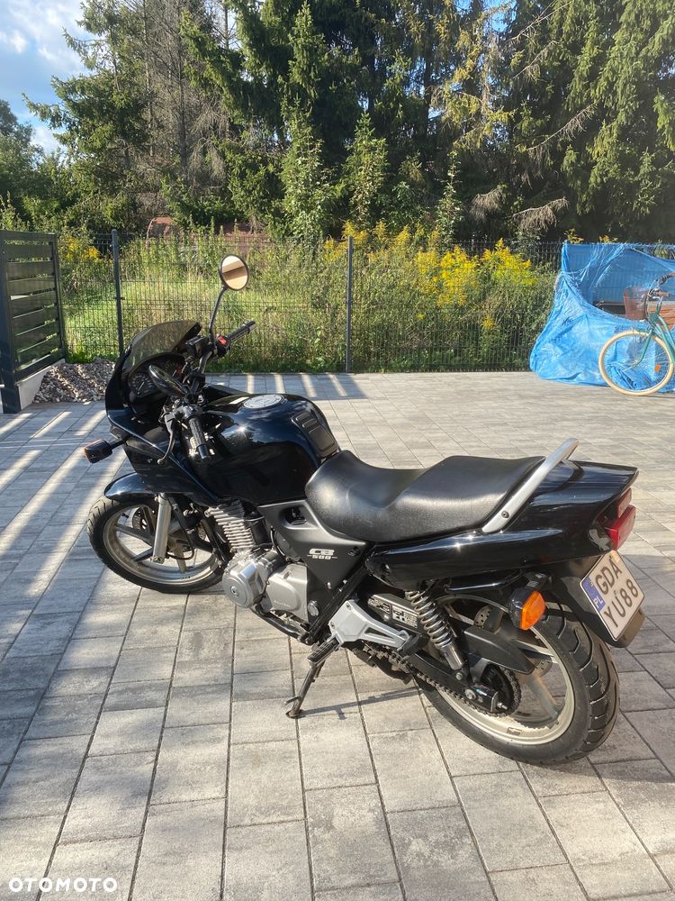 Honda CB - 11