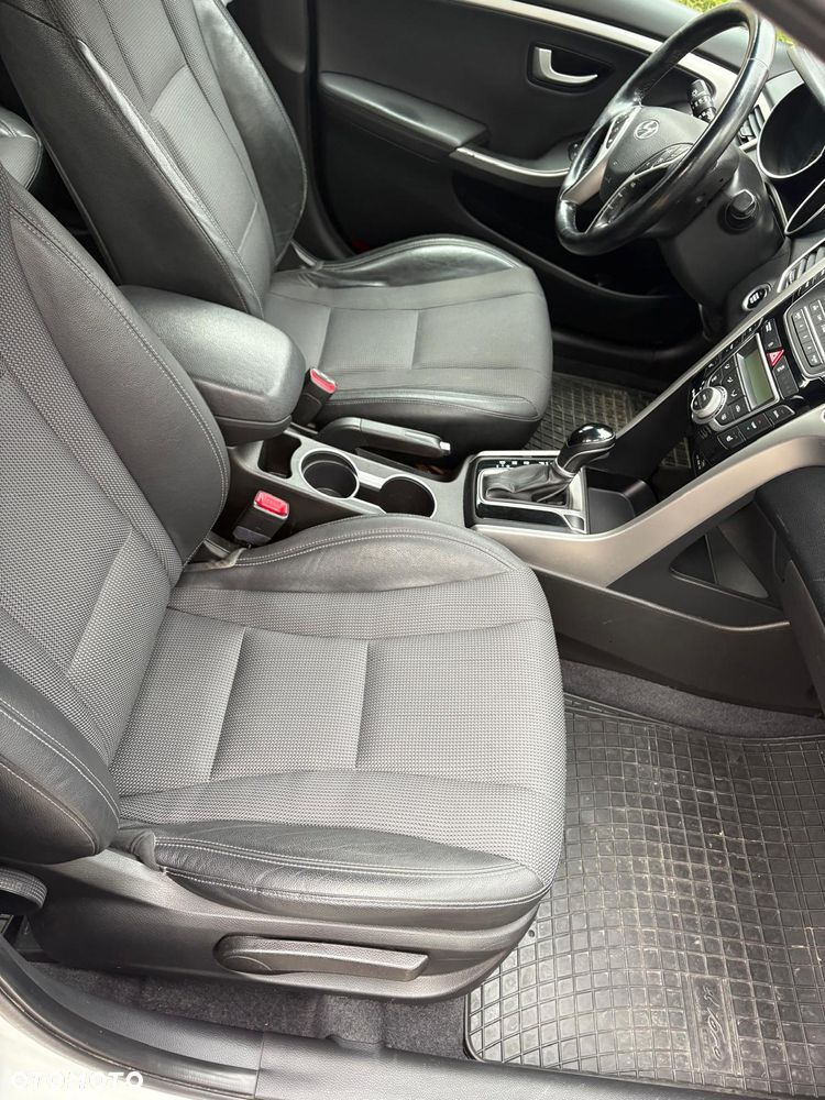 Hyundai i30 blue 1.6 CRDi DCT Trend - 11