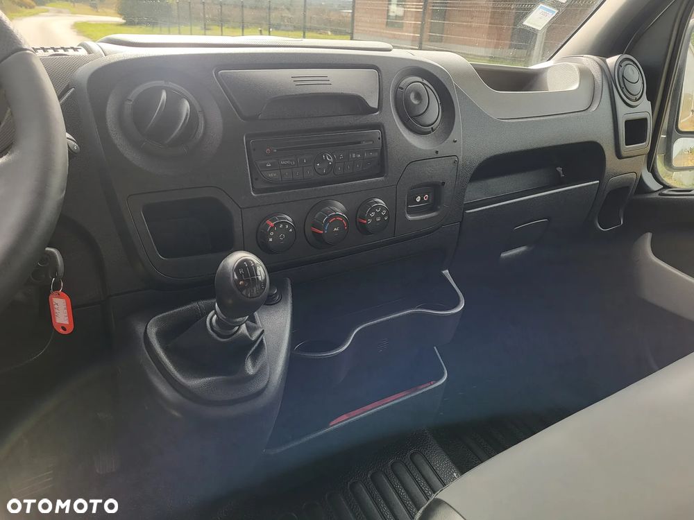 Renault Master - 11