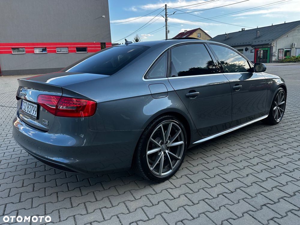 Audi A4 Limousine - 14