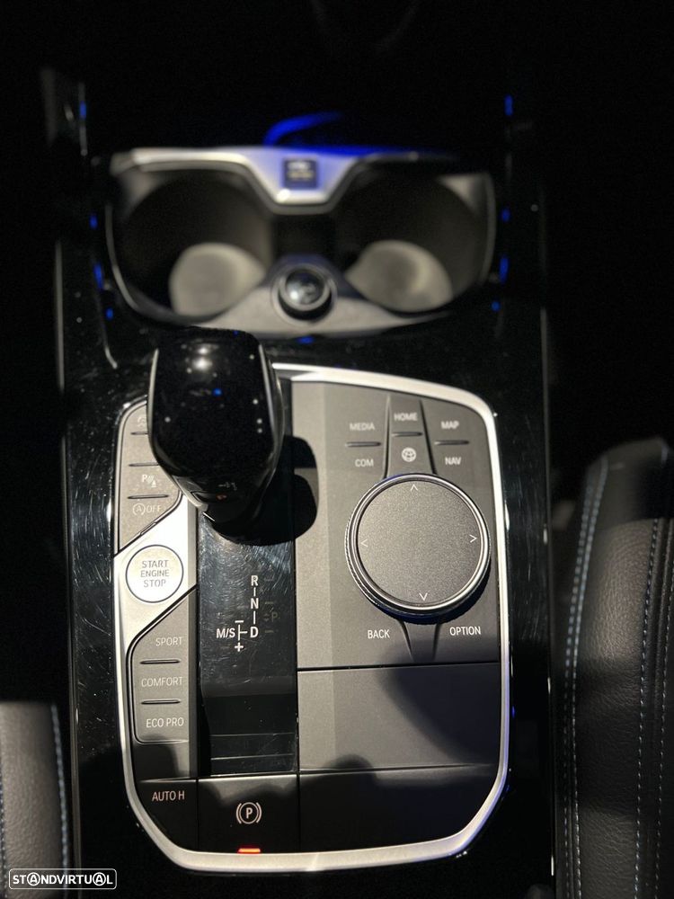 BMW 116 d Auto - 24