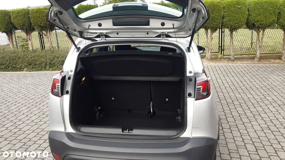 Opel Crossland X - 8