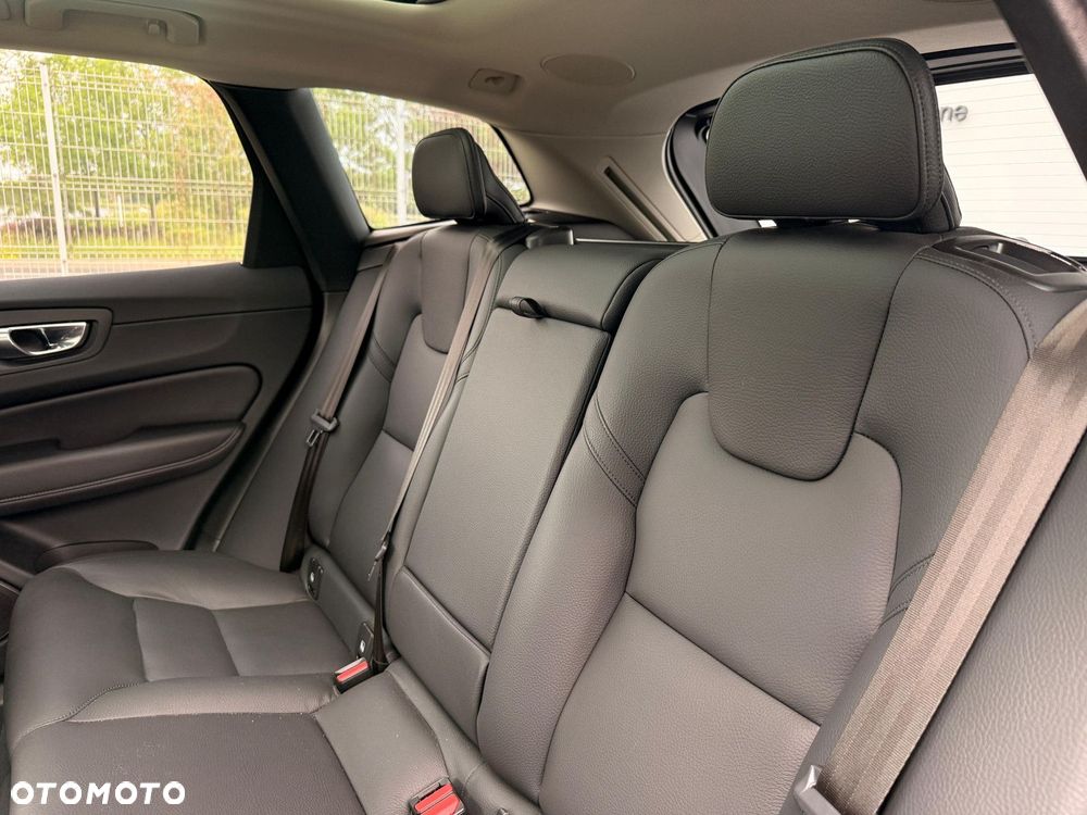 Volvo XC 60 - 31