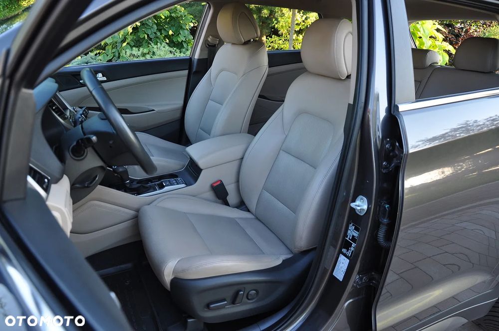Hyundai Tucson blue 1.7 CRDi 2WD DCT Premium - 22