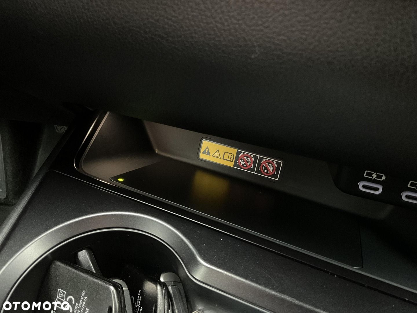 Lexus UX 250h GPF F Sport Design 2WD - 28