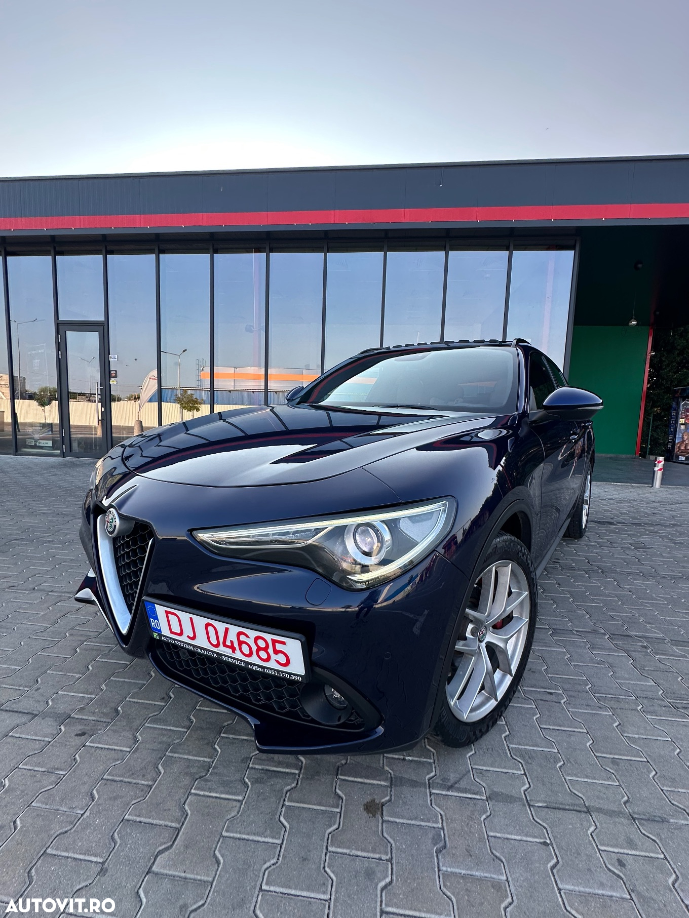 Alfa Romeo Stelvio 2.0 Turbo 16V AT8-Q4 Ti - 12