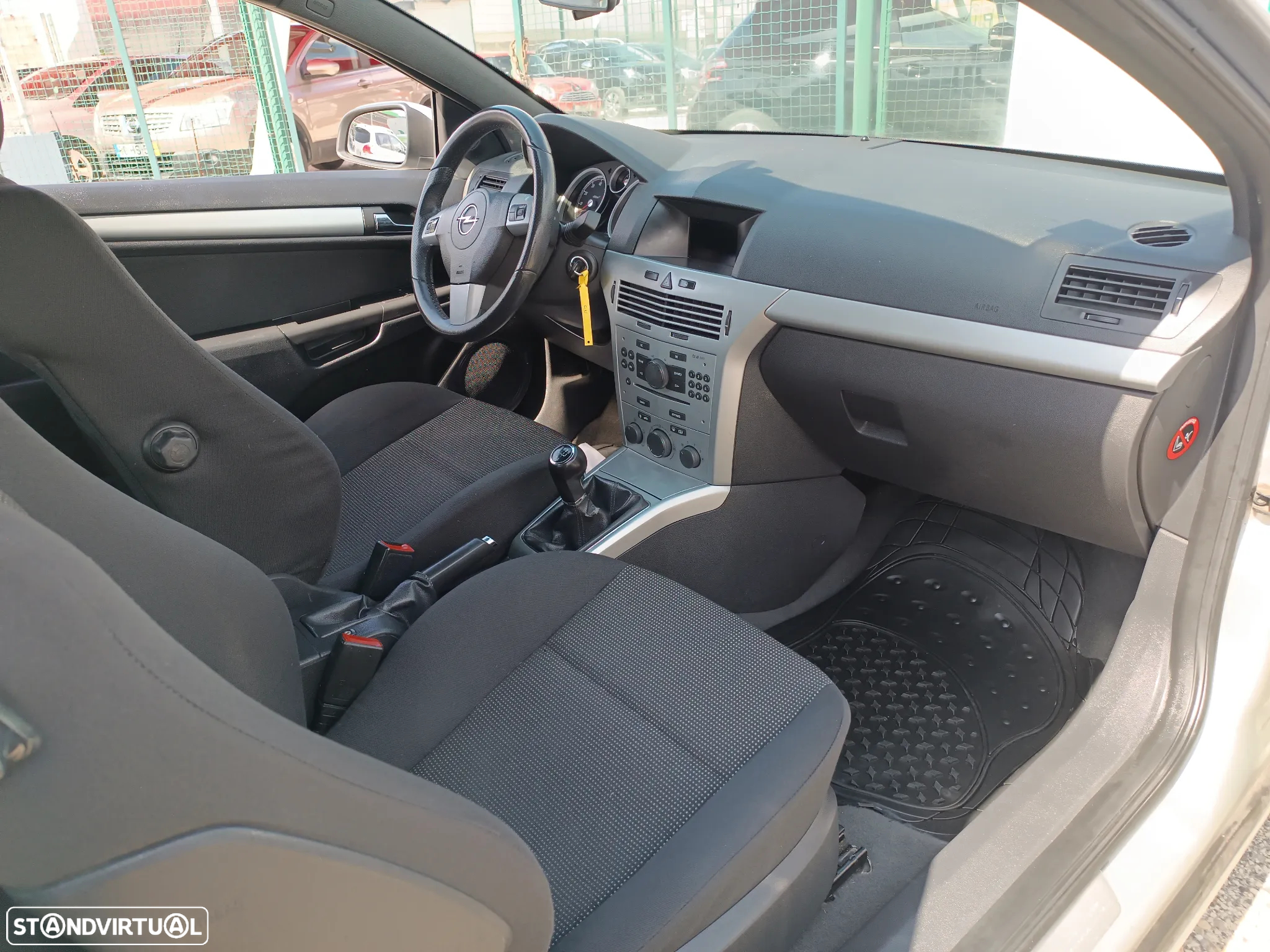 Opel Astra GTC 1.4 - 23