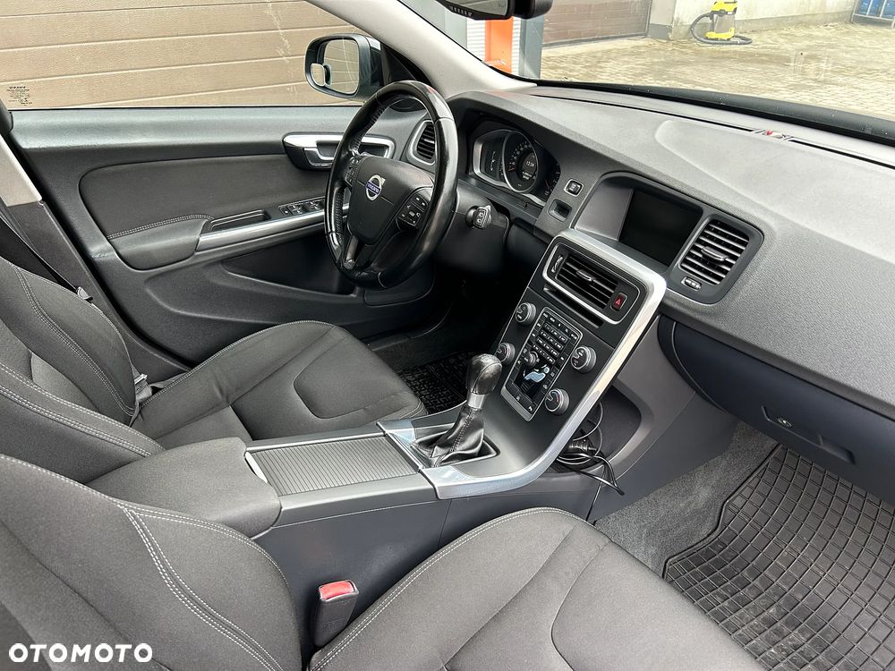 Volvo V60 D2 Kinetic - 9